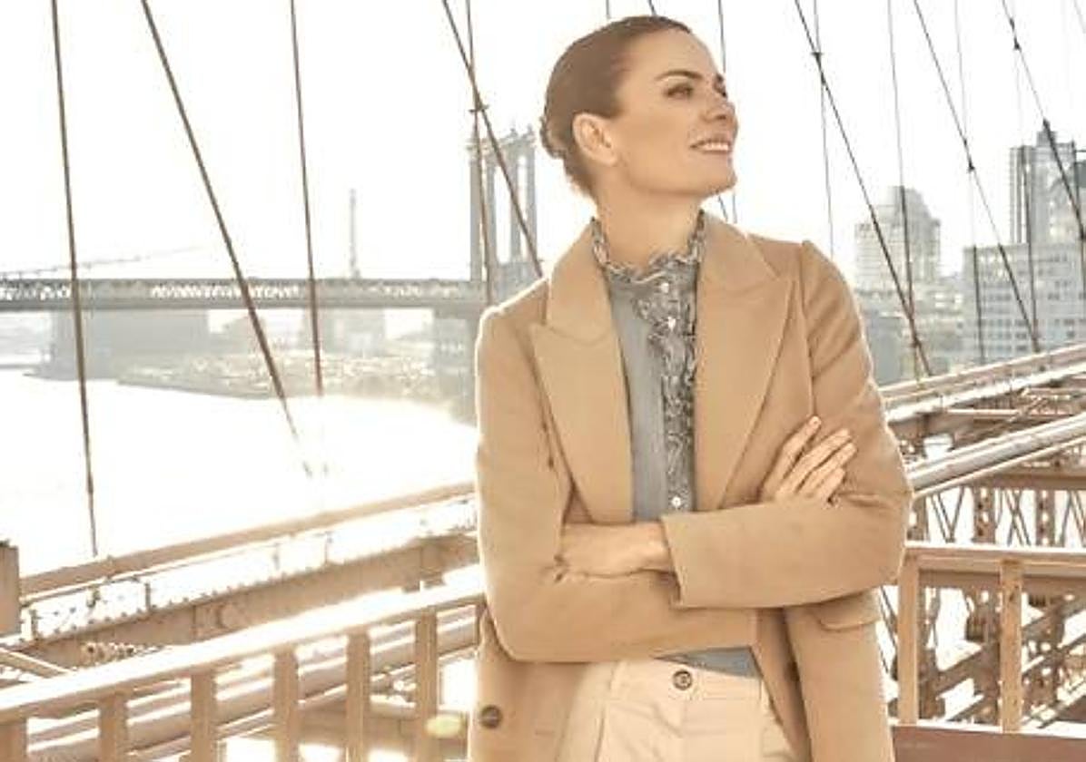 Alejandra de Rojas con uno de los diseños de Unique