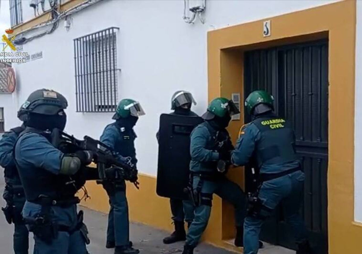 Agentes de la Guardia Civil en una operación anterior