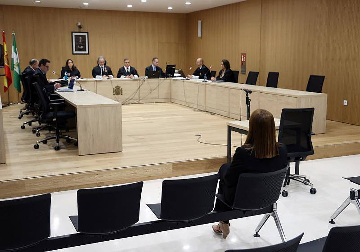 La exalcaldesa de Peñarroya María Luisa Ruiz una de las acusadas en el juicio del caso 'Rocket'