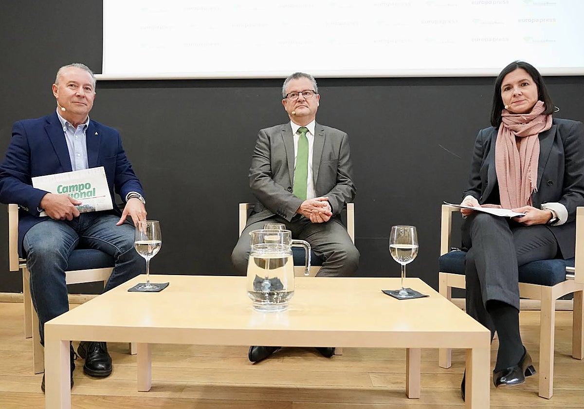 Donaciano Dujo y Gerardo Dueñas, durante el encuentro informativo organizado por Ep este martes