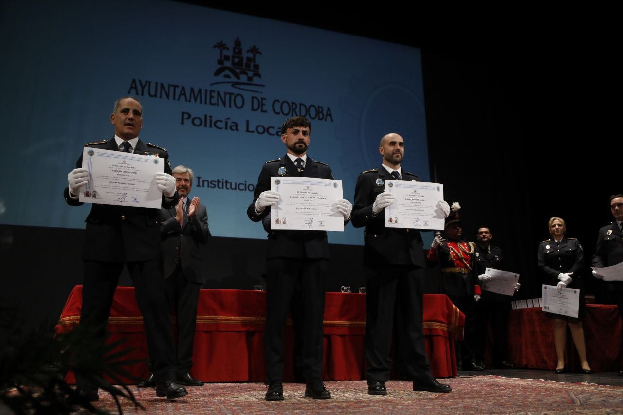 Fotos: La sobria celebración del patrón de la Policía Local de Córdoba