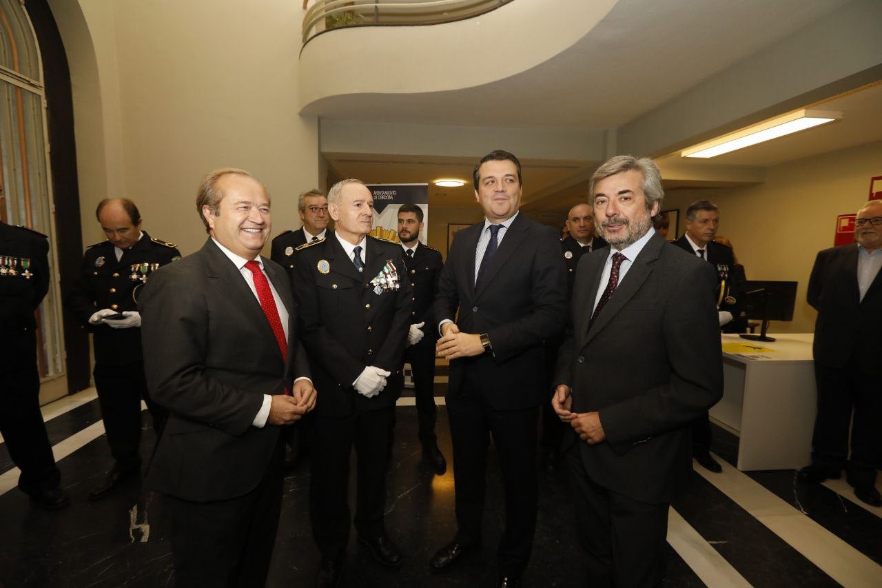 Fotos: La sobria celebración del patrón de la Policía Local de Córdoba