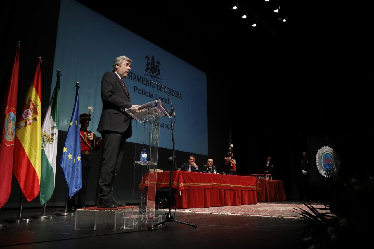 Fotos: La sobria celebración del patrón de la Policía Local de Córdoba