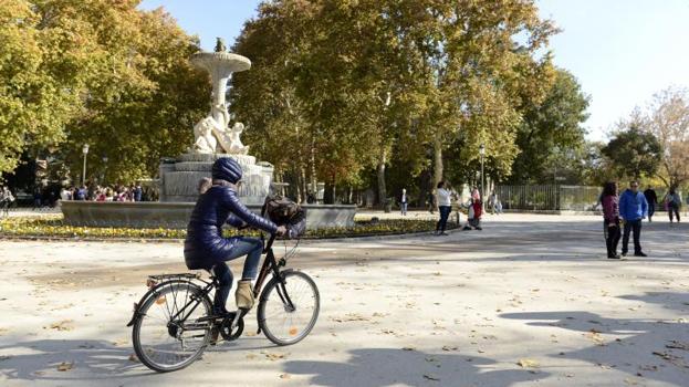 Paseo en bicicleta por El Retiro