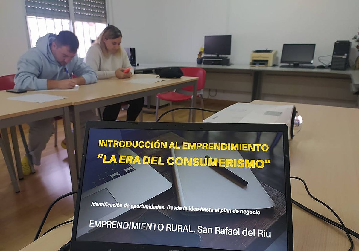 Imagen de una de las jornadas presenciales de 'Talento Joven' en San Rafael del Río