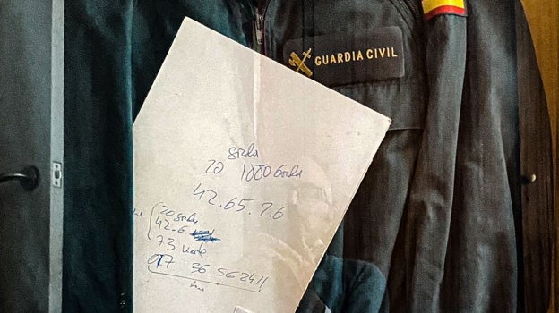 El mono que pusieron a Quintela tras el rescate, y las notas que tomó Miralles cuando le llamó para solicitar el rescate