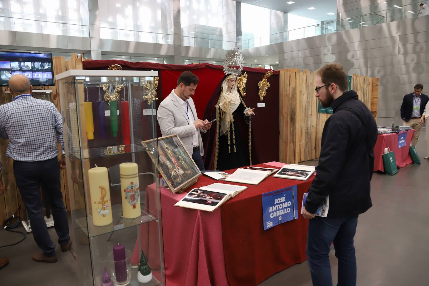 Fotos: el atractivo encuentro empresarial cofrade en Córdoba