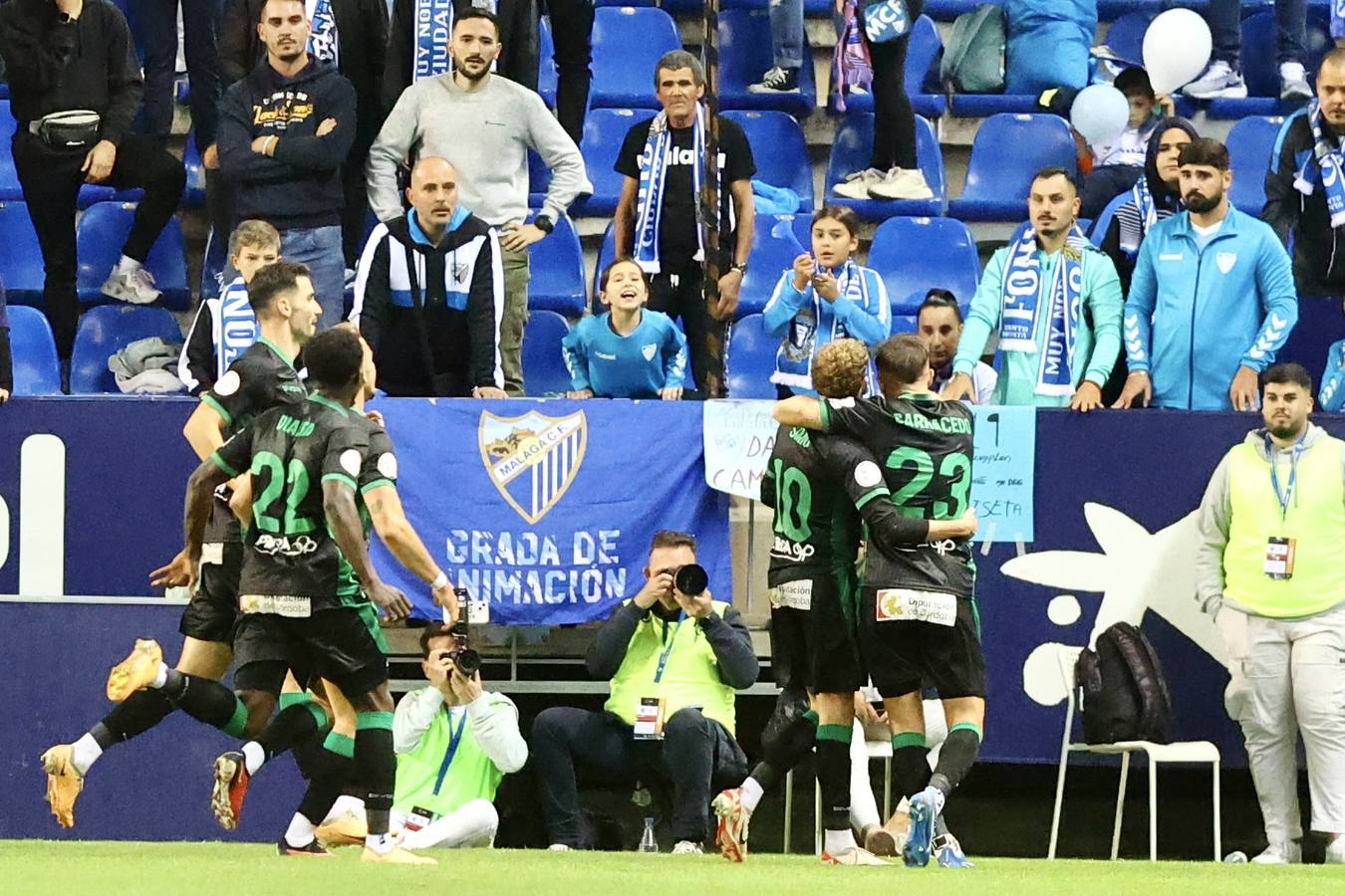 Fotos: emoción, pasión en las gradas, buen juego... el empate del Córdoba CF que supo a poco