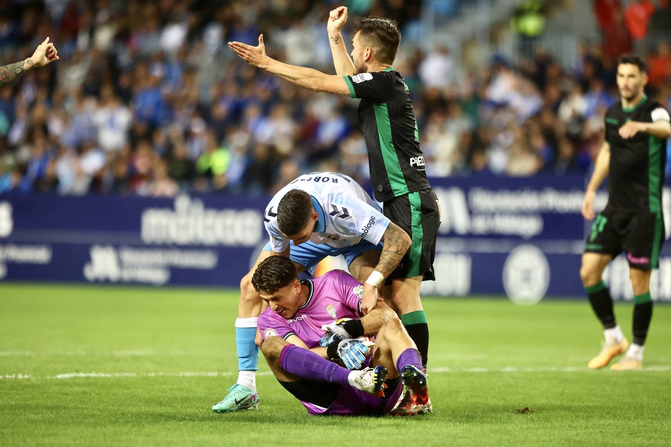 Fotos: emoción, pasión en las gradas, buen juego... el empate del Córdoba CF que supo a poco