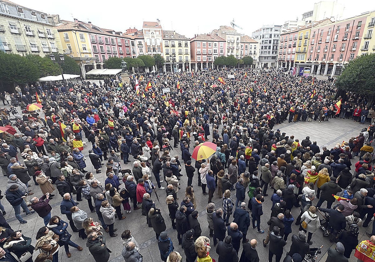 Concentración en contra de la amnistía organizada por la Sociedad Civil de Burgos