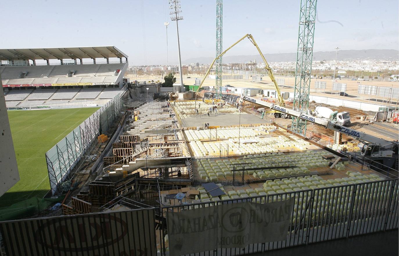 Las fotos más impactantes de los 30 años de historia del estadio El Arcángel