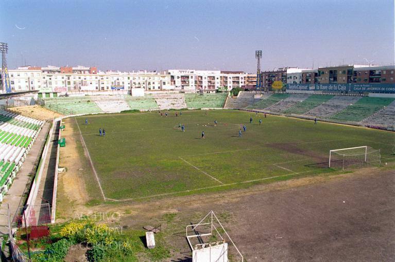 Las fotos más impactantes de los 30 años de historia del estadio El Arcángel