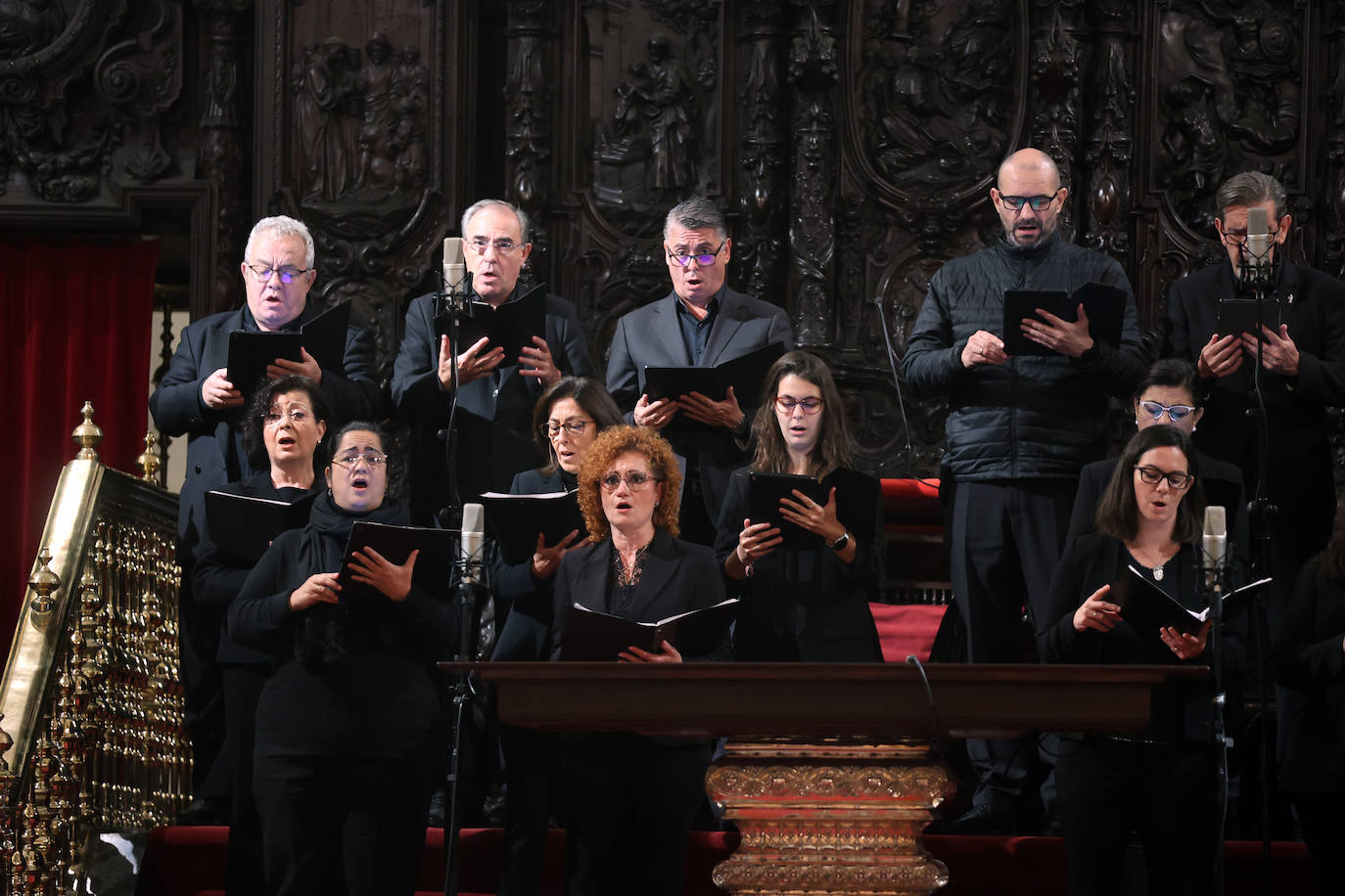 Fotos: el sentido adiós a Álvaro Prieto en la Catedral de Córdoba
