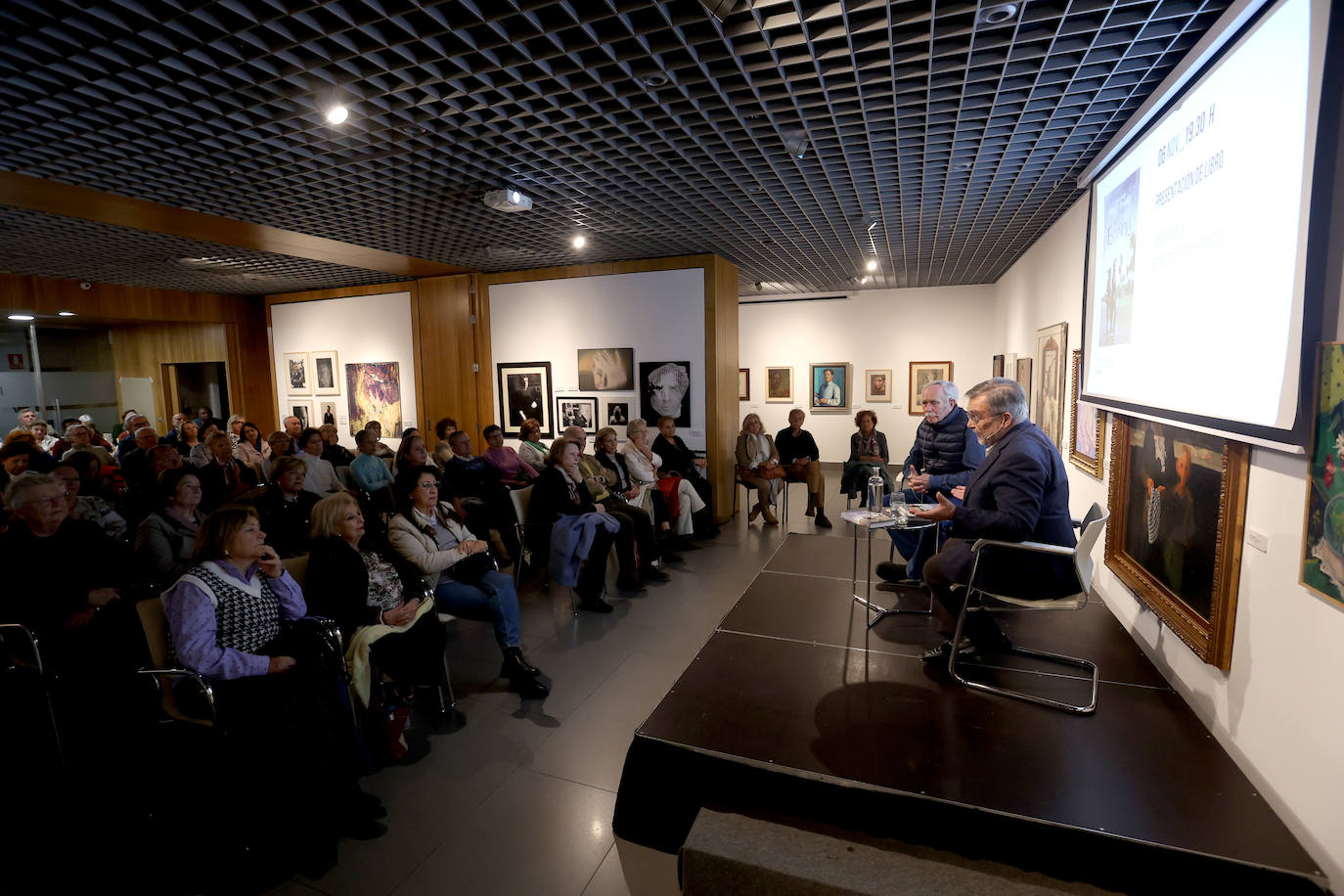Fotos: la presentación en Córdoba de la última novela de Antonio Pérez Henares