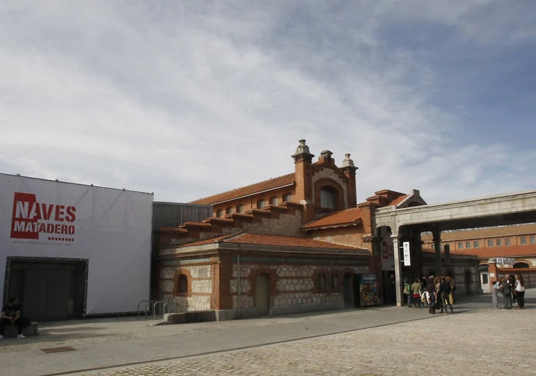 Acceso a las Naves del Español, en el complejo Matadero