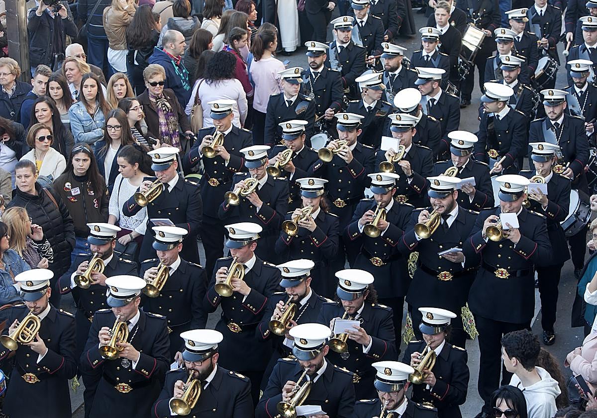 La banda del Cristo de Gracia tocando durante una Semana Santa
