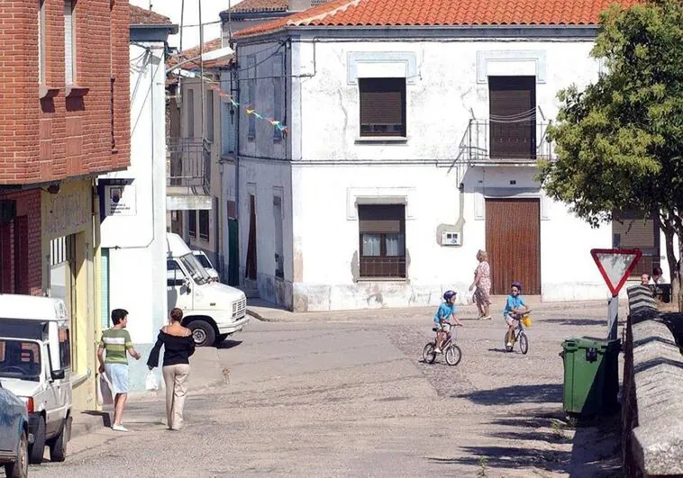 La población de Castilla y León aumenta en 2.205 personas en el tercer trimestre y se sitúa en 2.385.907