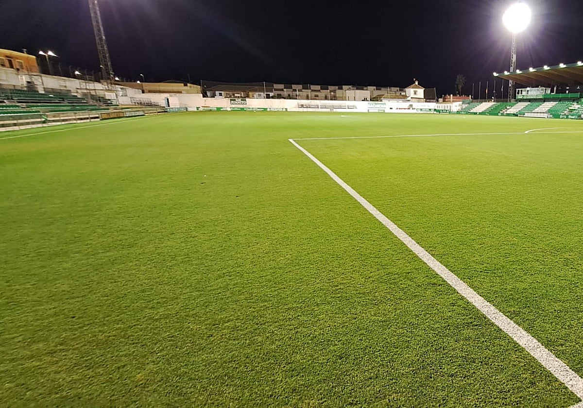 Estadio de El Palmar, donde jugará el Córdoba el partido aplazado ante el Sanluqueño