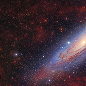 Científicos canarios descubren la galaxia espiral barrada más lejana hasta la fecha, que desafía lo estudiado hasta ahora