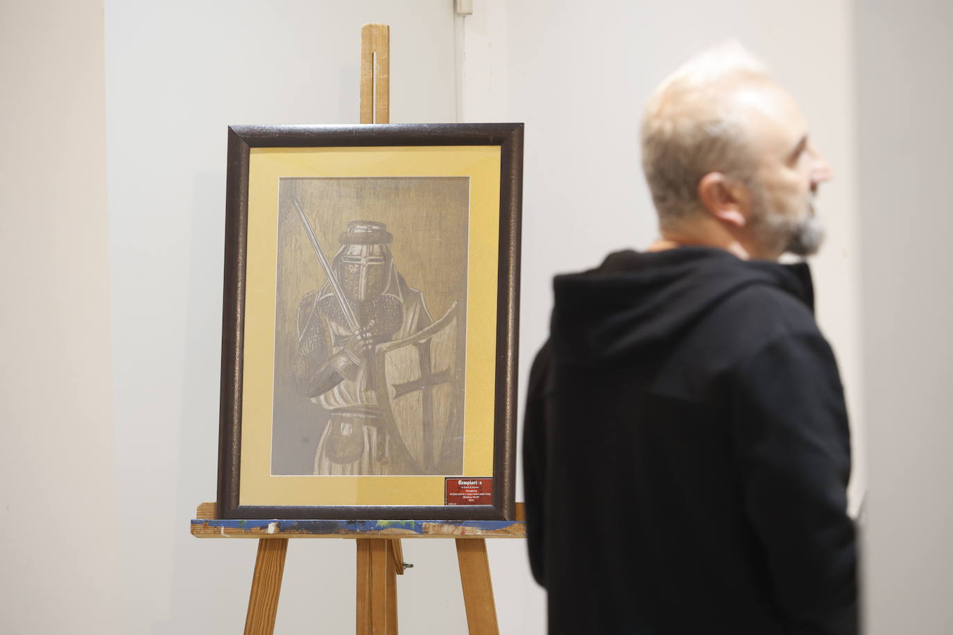 Fotos: La curiosa exposición de Isabel Carrión sobre los templarios en Córdoba