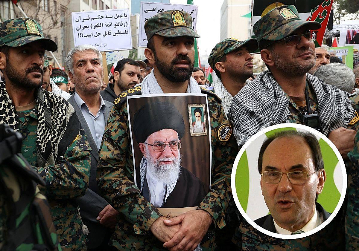 El ayatolá Jamenei y Alejo Vidal-Quadras