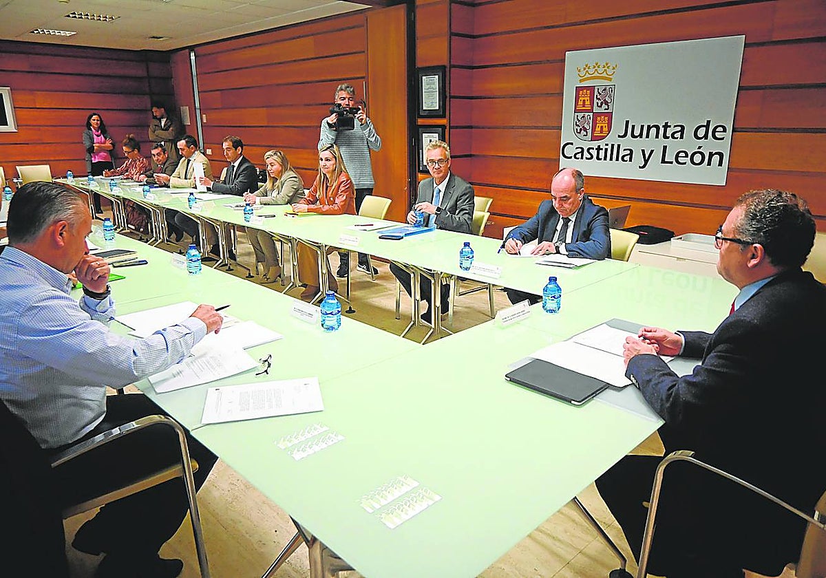 Dueñas preside el Consejo Regional Agrario