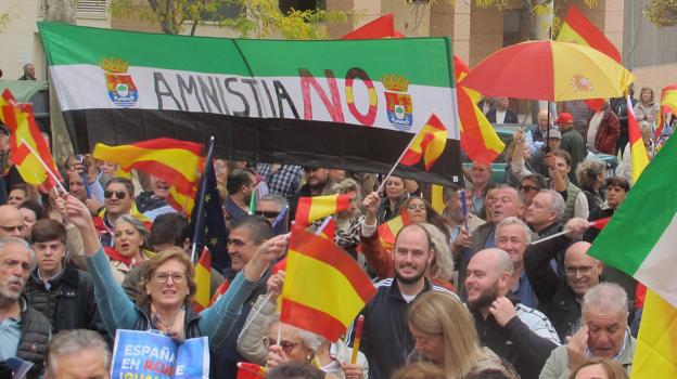 Las cifras de asistencia a las manifestaciones contra la amnistía en cada capital de España, según el PP y el Gobierno