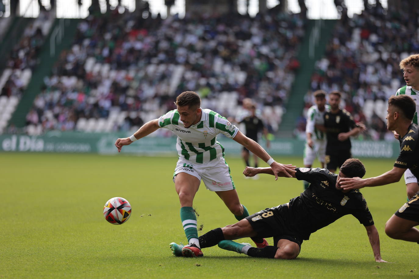 Fotos: el trepidante empate del Córdoba ante el Ceuta