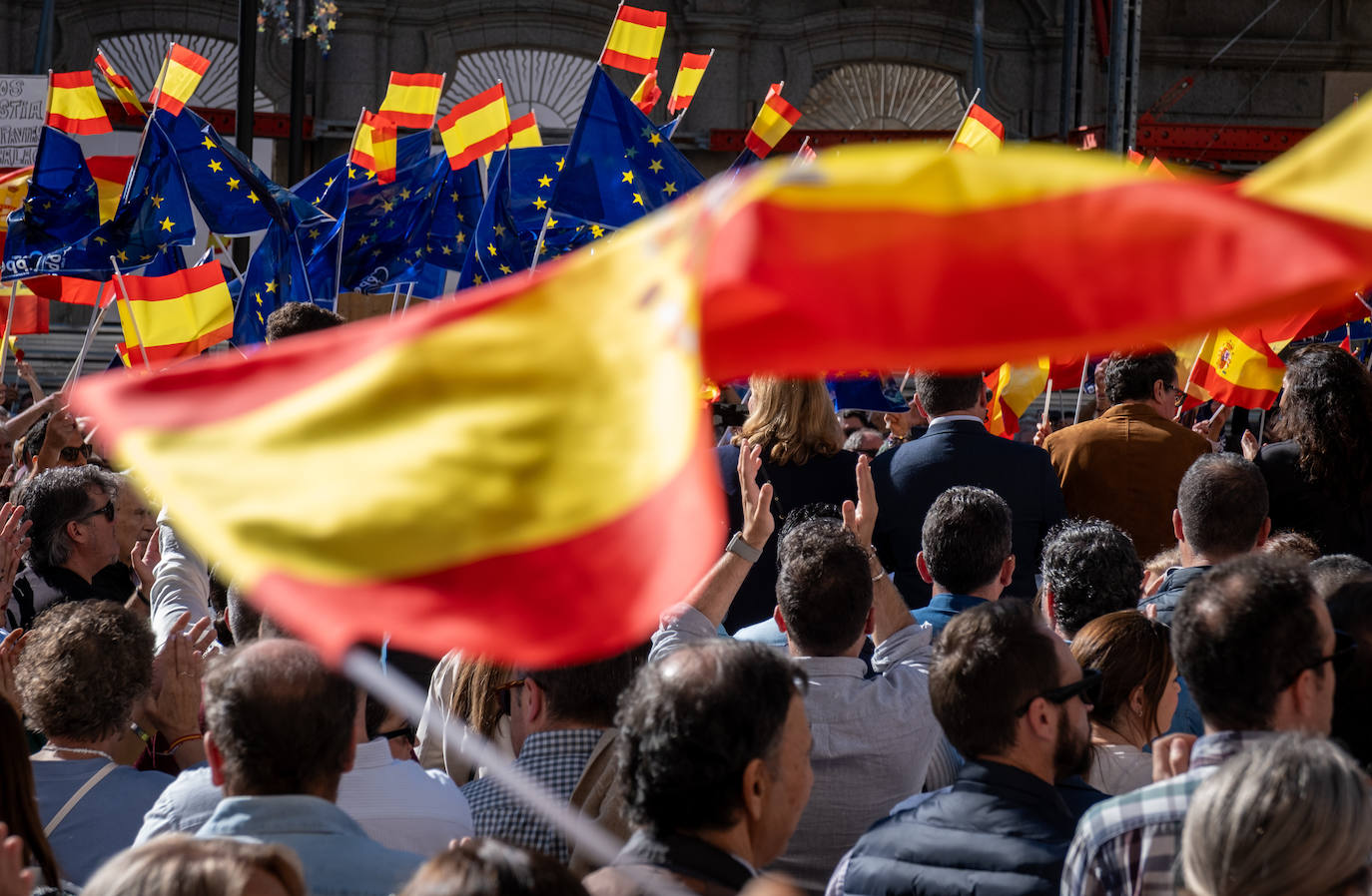 Las cifras de asistencia a las manifestaciones contra la amnistía en cada capital de España, según el PP y el Gobierno