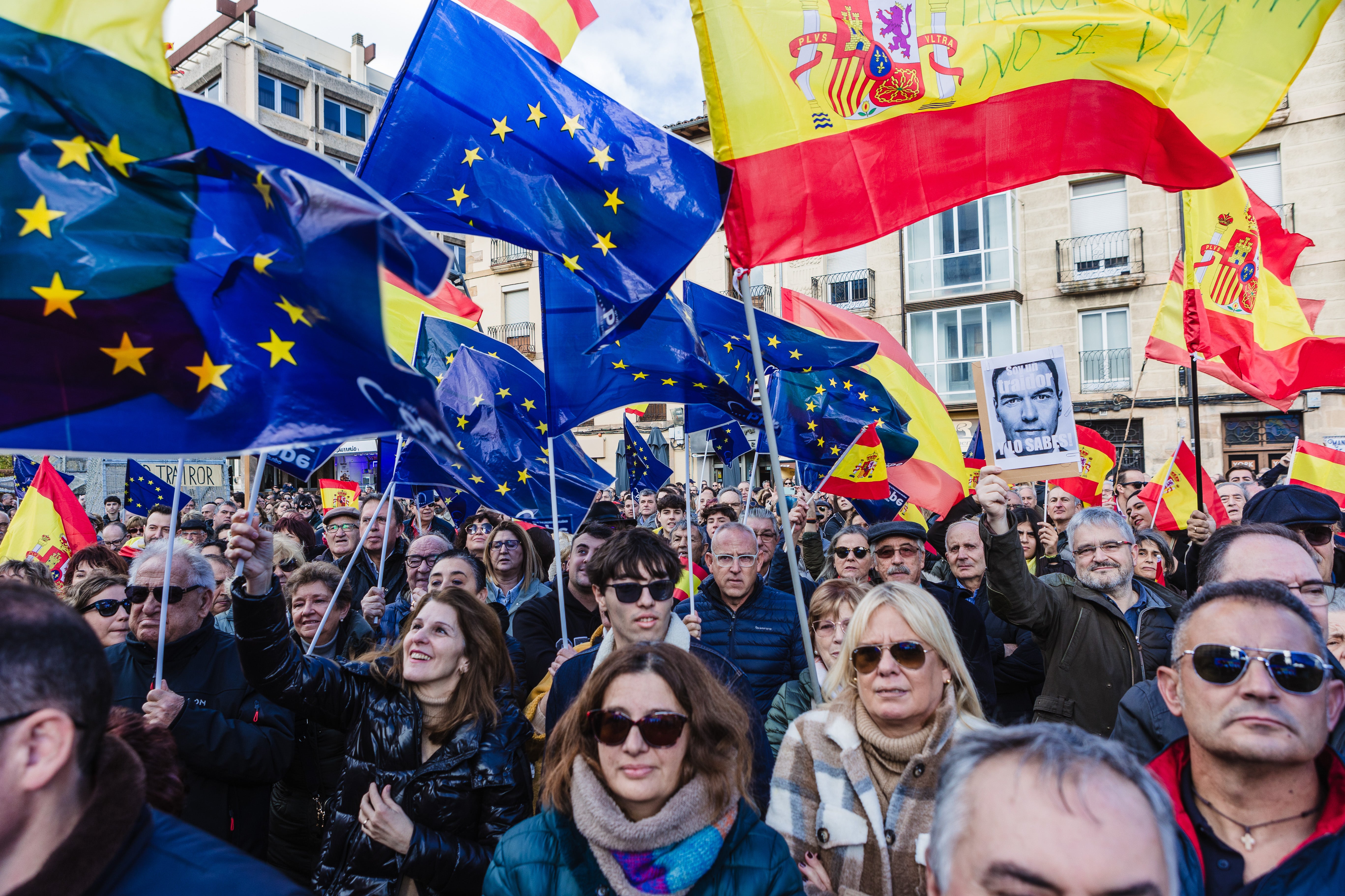 Manifestación por las calles de Soria, con más de 1.500 asistentes