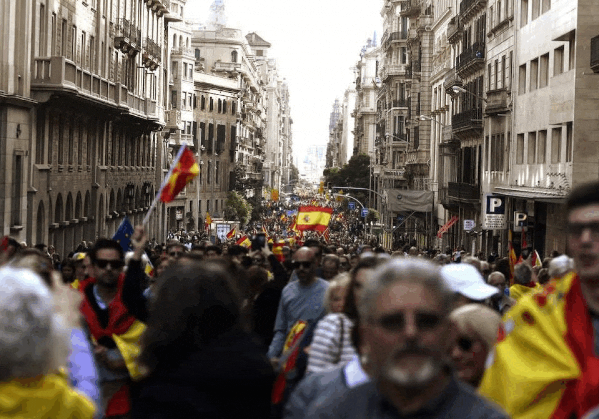 Manifestación contra la amnistía, en directo: última hora de las protestas en Madrid, Sol y Ferraz, y el resto de capitales de provincias de España hoy