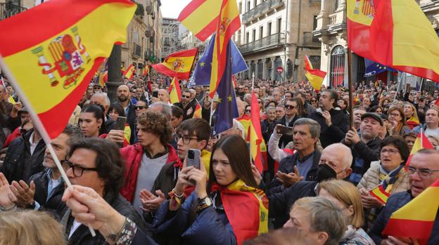 Las cifras de asistencia a las manifestaciones contra la amnistía en cada capital de España, según el PP y el Gobierno