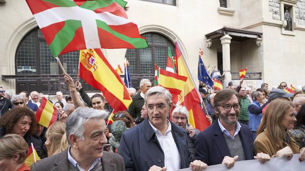 Las cifras de asistencia a las manifestaciones contra la amnistía en cada capital de España, según el PP y el Gobierno