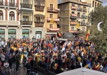 La concentración contra la amnistía se cierra con el Himno de España sonando en Zocodover