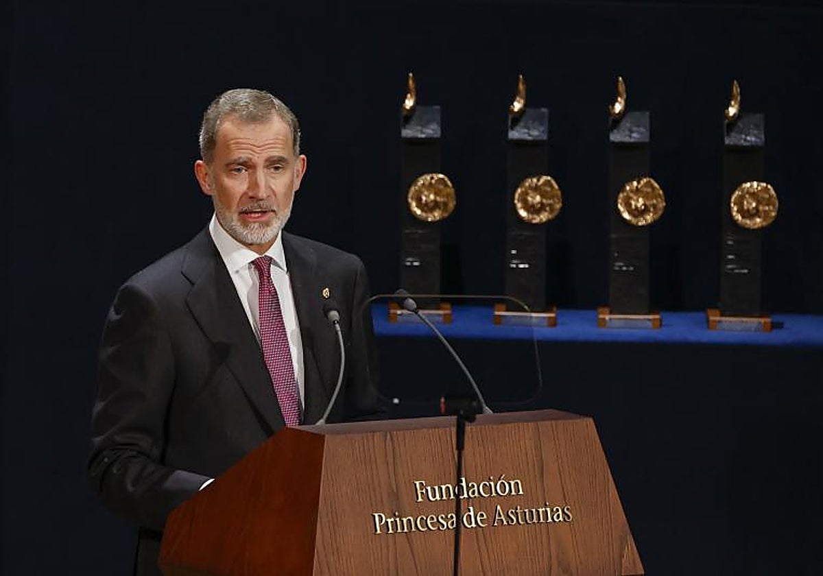 El Rey interviene durante su intervención en la 43º edición de los Premios Princesa de Asturias