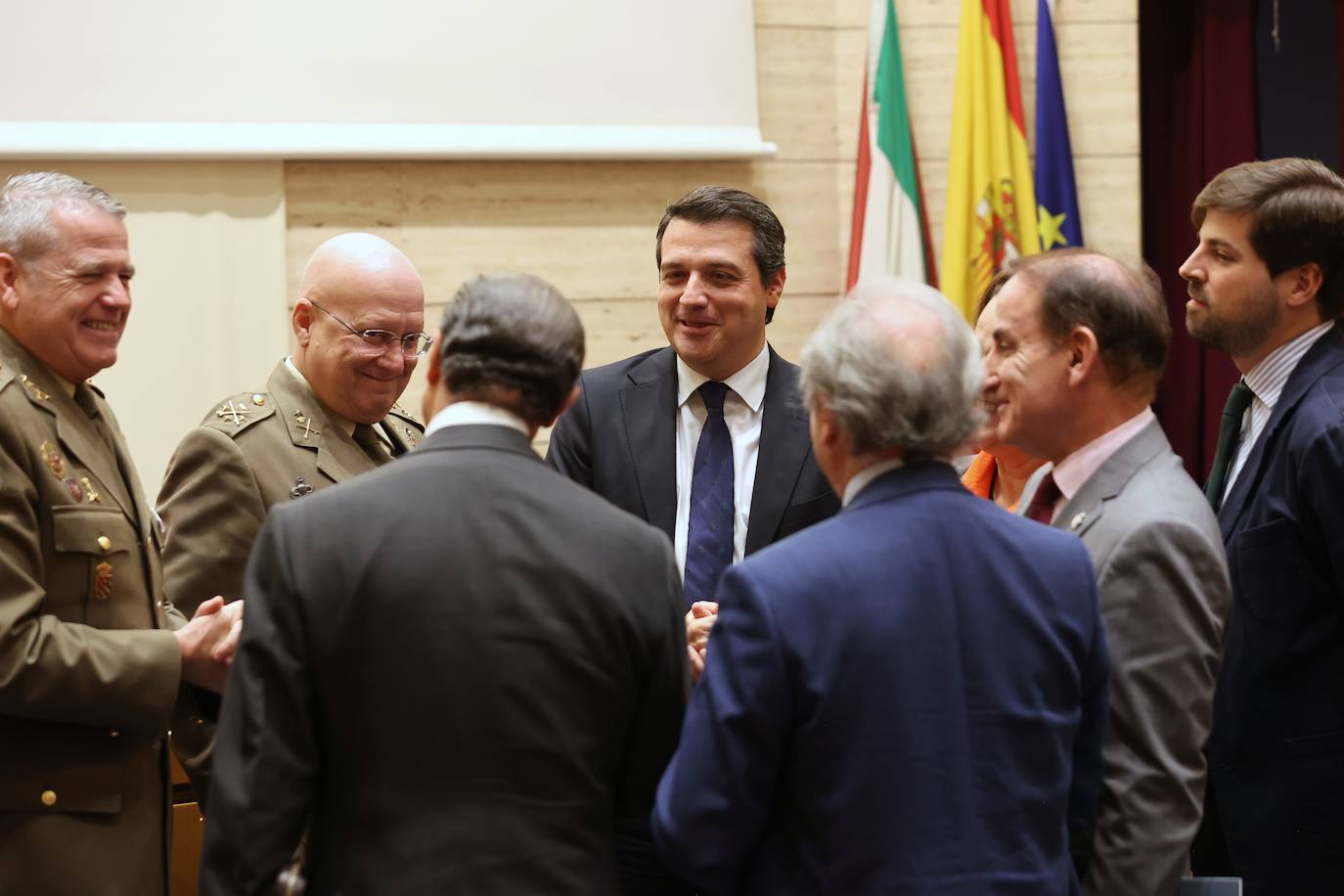 Fotos: Córdoba y la Base Logística del Ejército buscan inversores en Málaga