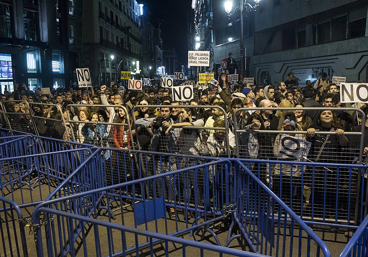 Imagen de la concentración 'Rodea el Congreso', promovida por Podemos, en octubre de 2016