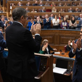 Pedro Sánchez se olvida de la inmigración en su discurso de investidura, «la crisis más grave del Estado»