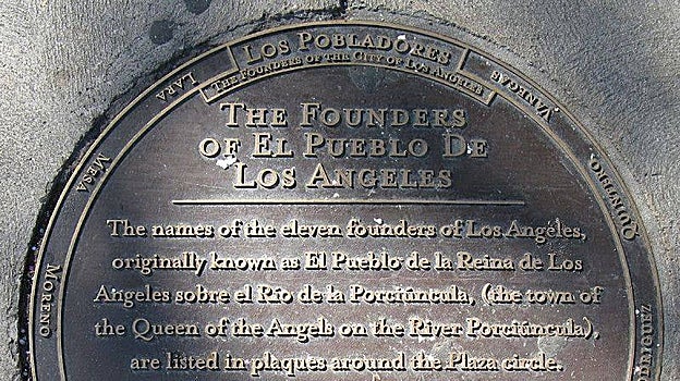 Placa conmemorativa a las once familias españolas que fundaron Los Ángeles