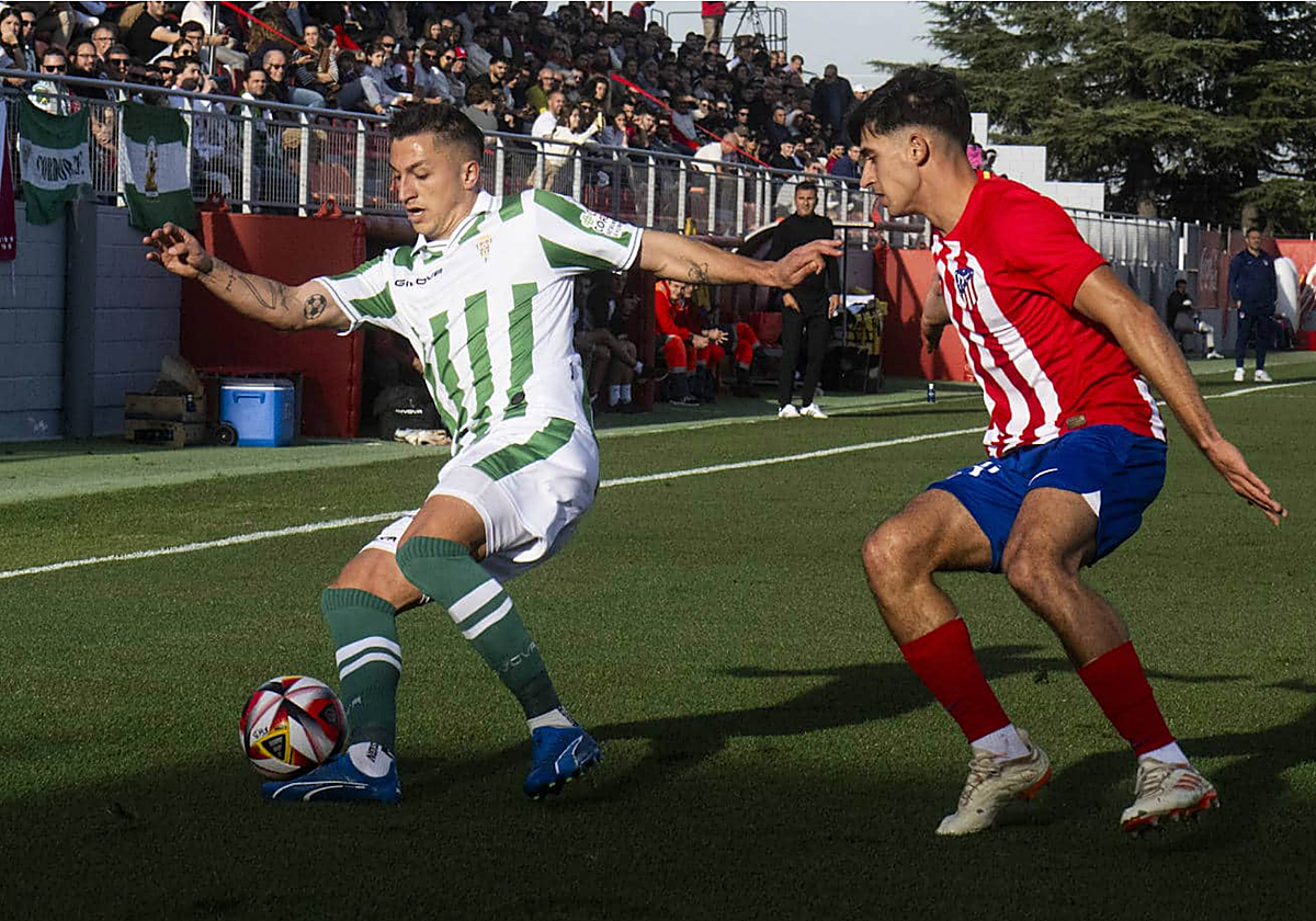 Carracedo durante el partido con el Atlético de Madrid B