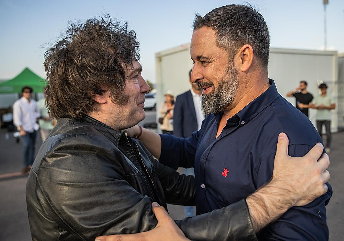 Javier Milei junto a Santiago Abascal en una imagen compartida en redes por el líder de Vox