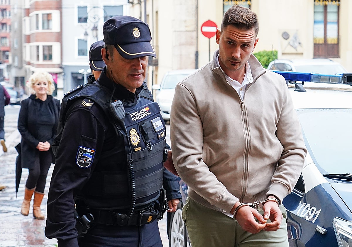 El joven condenado a 25 años y medio de prisión por matar a su pareja en Mansilla de las Mulas (León)