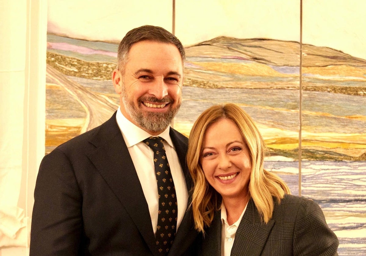Santiago Abascal, el sábado en Roma, con la primera ministra de Italia, Giorgia Meloni