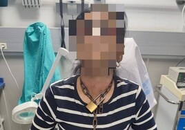Claves e incógnitas en el caso de la mujer que llegó al hospital maniatada con una cadena de manos a cuello