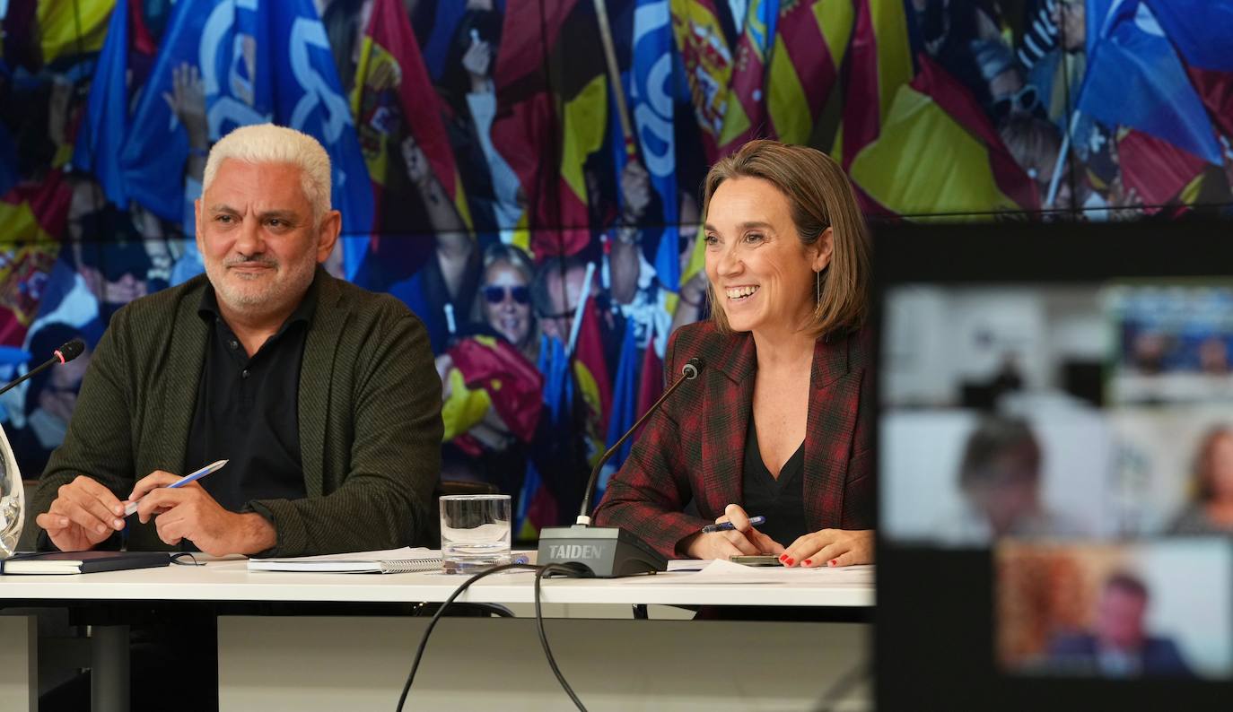 Cuca Gamarra, durante la reunión con los consejeros de Presidencia de las autonomías