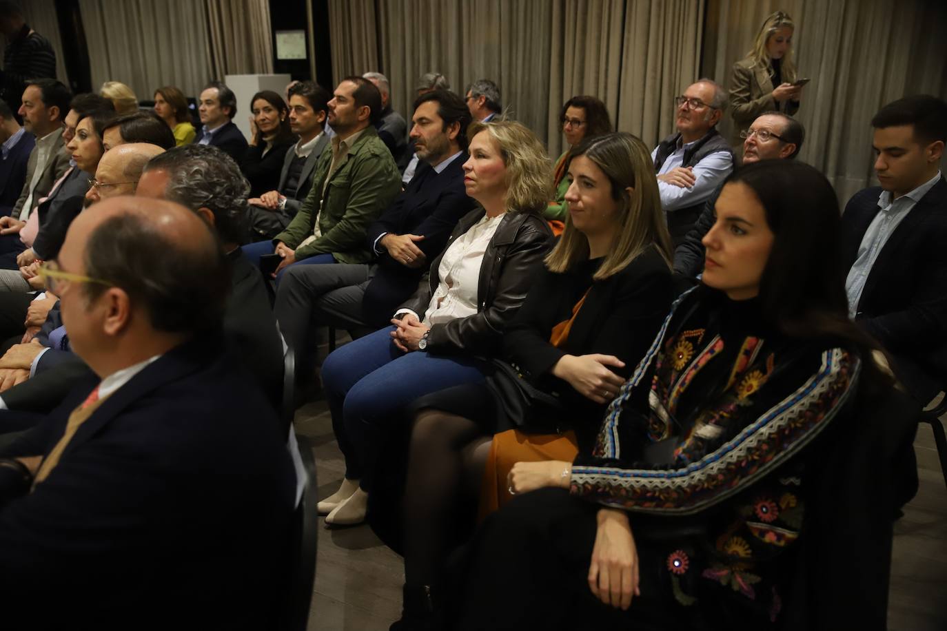 Fotos: la interesante charla de Javier Campos en el foro de Asfaco