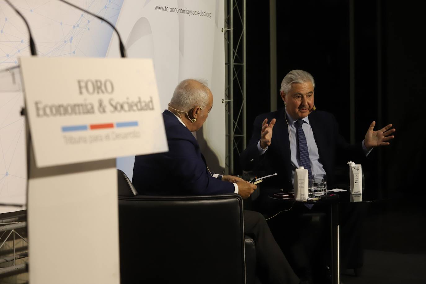 Fotos: la interesante charla de Javier Campos en el foro de Asfaco