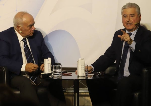 Fotos: la interesante charla de Javier Campos en el foro de Asfaco