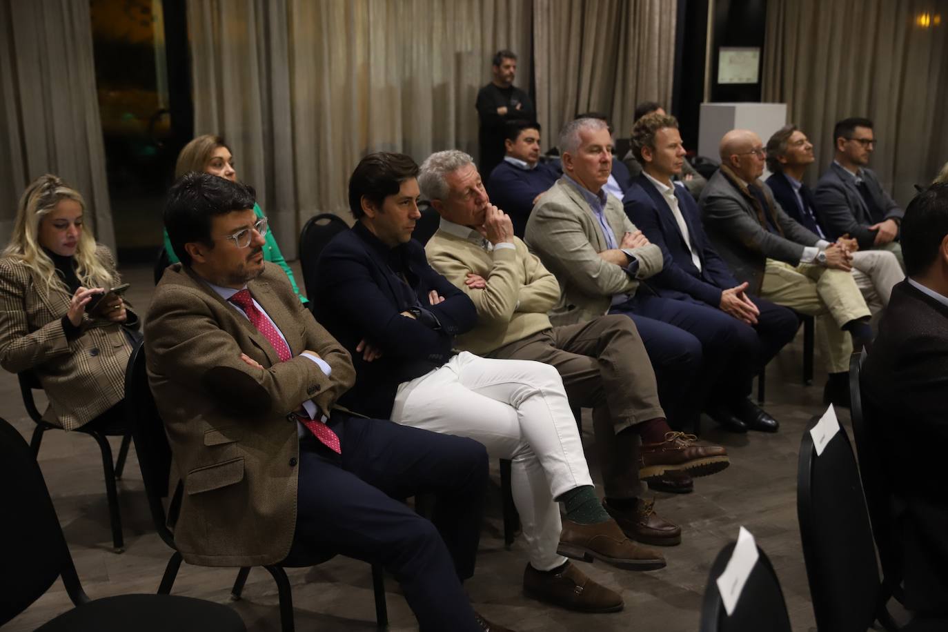 Fotos: la interesante charla de Javier Campos en el foro de Asfaco