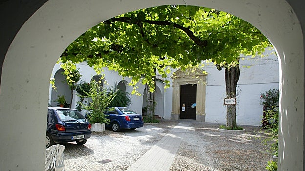 Uno de los patios interiores del convento de Santa Isabel de Córdoba